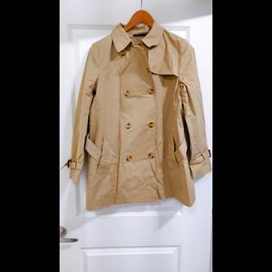 Uniqlo trench coat size M